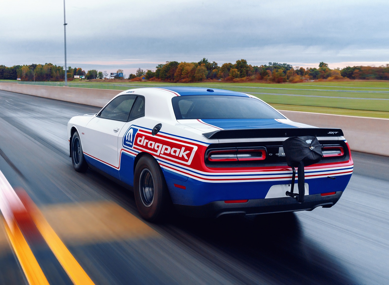 2021 Dodge Challenger Mopar Drag Pak Rear Three-Quarter Wallpapers #8 of 33