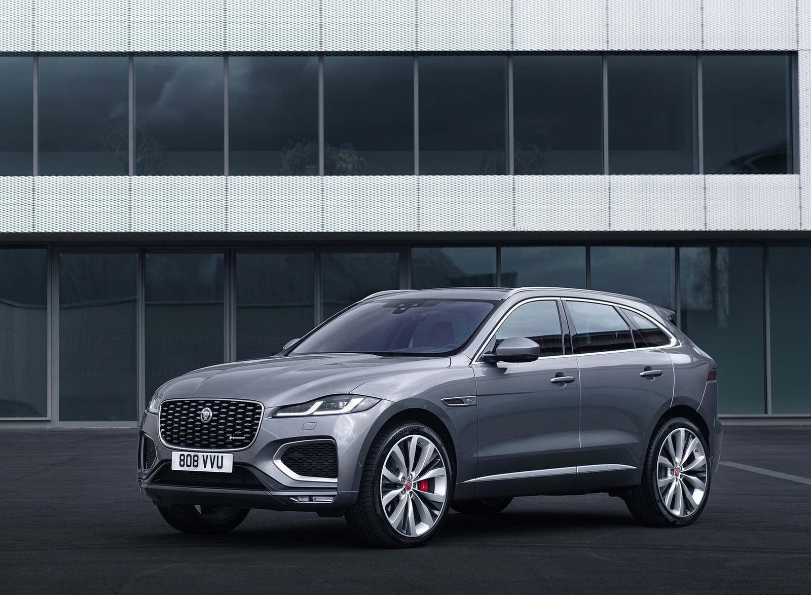 2021 Jaguar F-PACE Front Three-Quarter Wallpapers #43 of 88