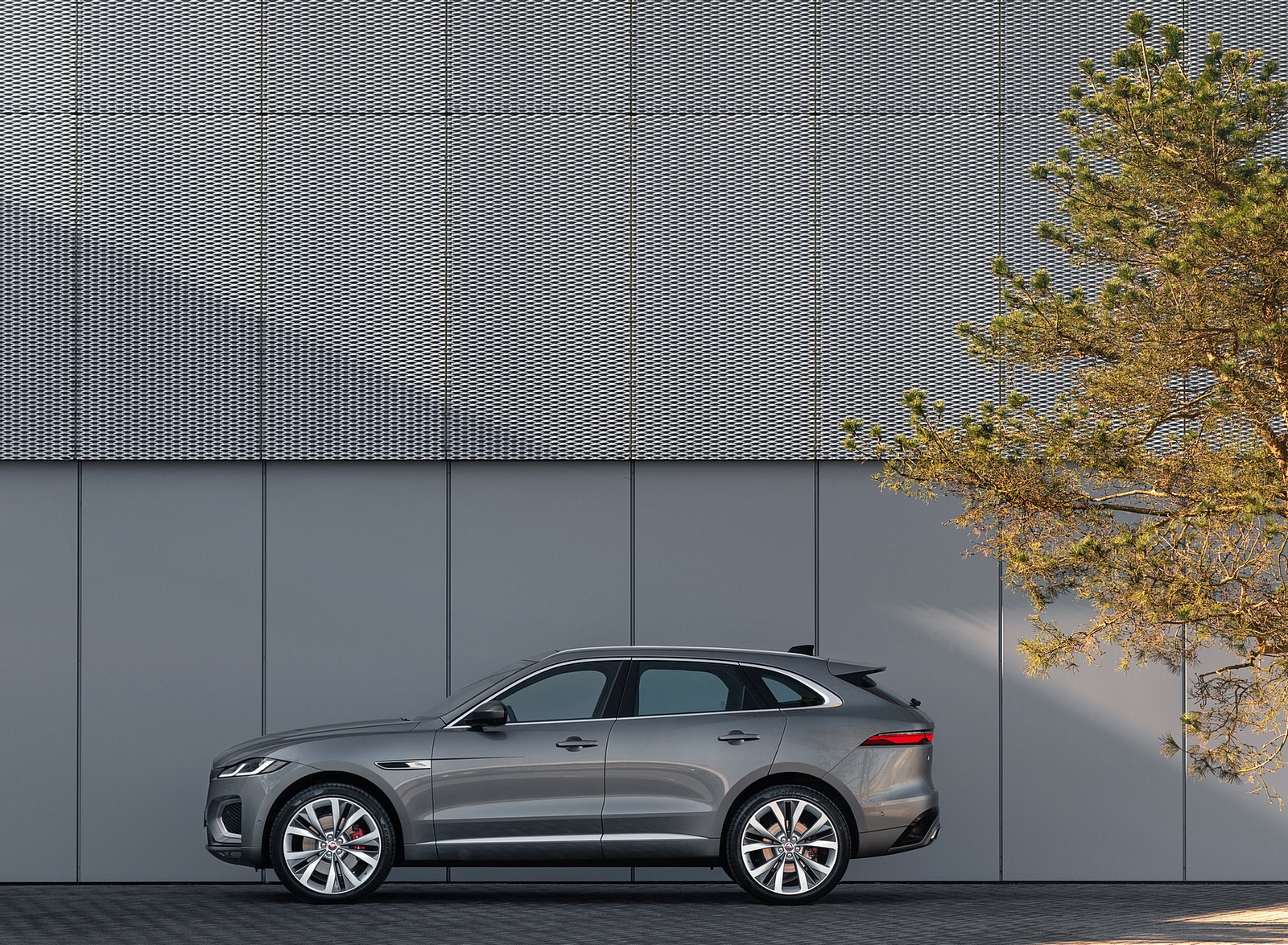 2021 Jaguar F-PACE Side Wallpapers  #37 of 88