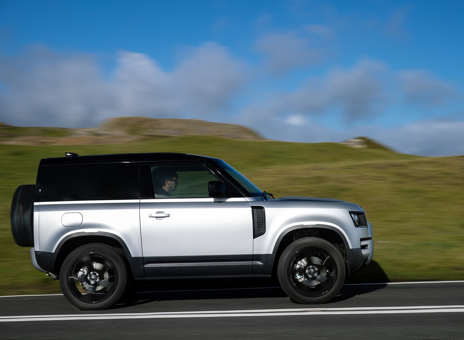 2021 Land Rover Defender 90 Side Wallpapers (8)