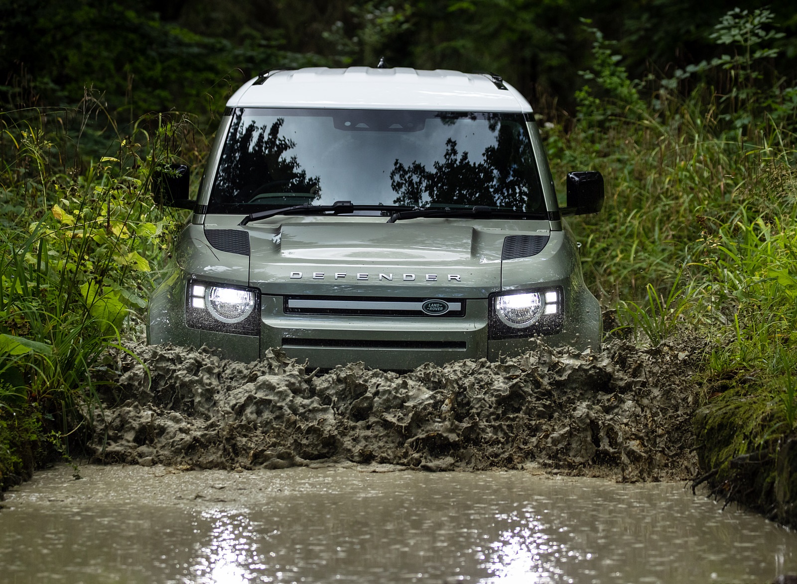 2021 Land Rover Defender Plug-In Hybrid Off-Road Wallpapers #18 of 31