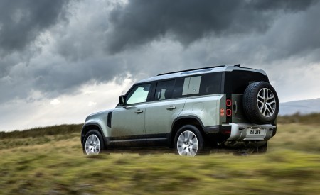 2021 Land Rover Defender Plug-In Hybrid Rear Three-Quarter Wallpapers  450x275 (10)