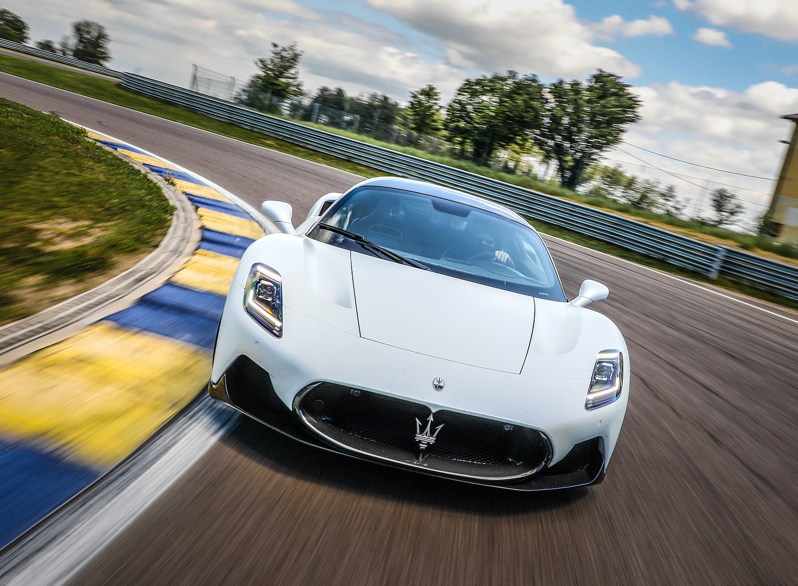 Maserati mc20 2022