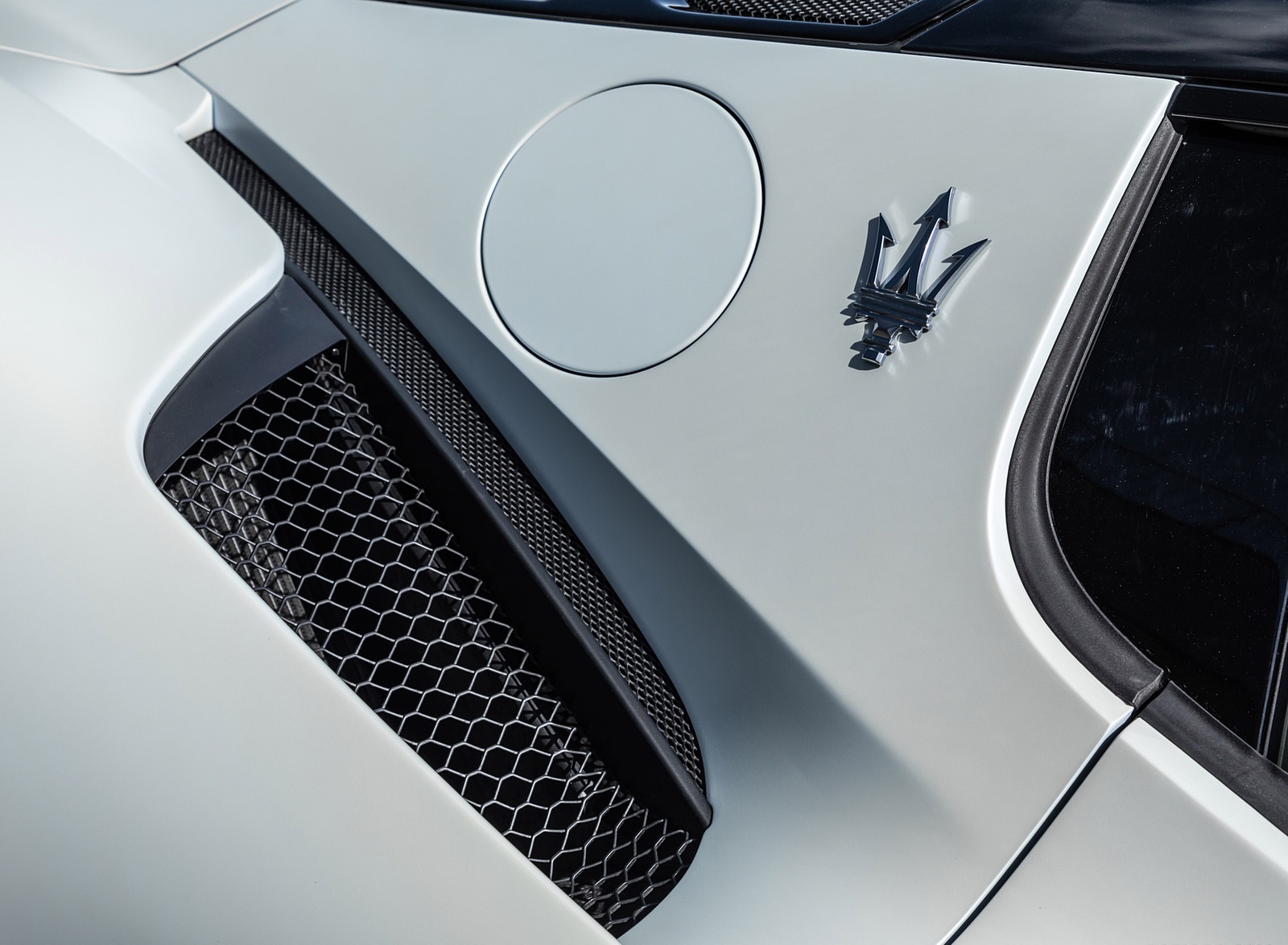 2021 Maserati MC20 (Color: Bianco Audace) Side Vent Wallpapers #77 of 158