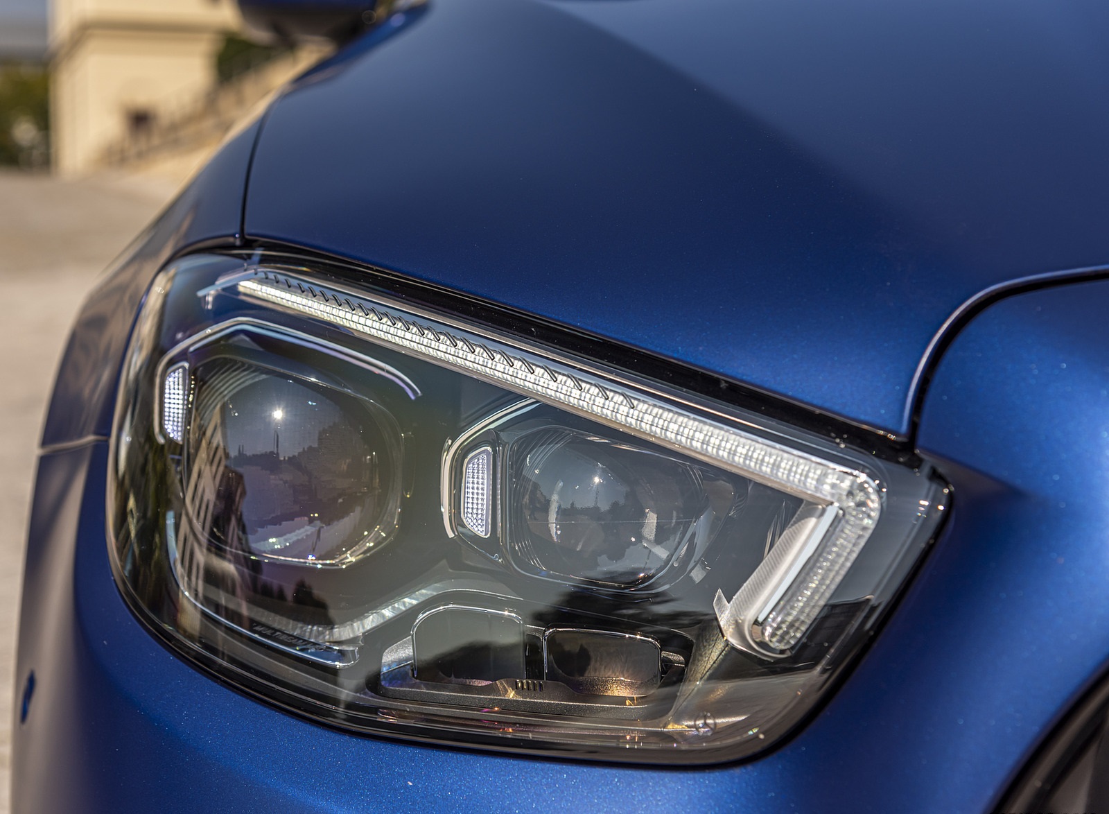 2021 Mercedes-AMG E 53 4MATIC+ Cabriolet (Color: Magno Brilliant Blue) Headlight Wallpapers #109 of 152