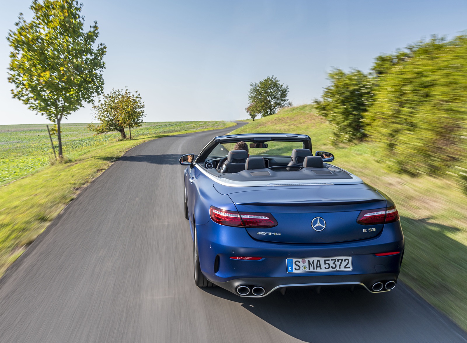 2021 Mercedes-AMG E 53 4MATIC+ Cabriolet (Color: Magno Brilliant Blue) Rear Wallpapers #67 of 152