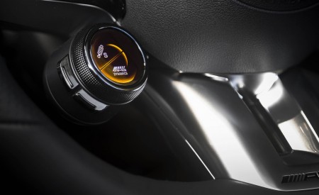 2021 Mercedes-AMG E 53 Cabriolet (US-Spec) Interior Steering Wheel Wallpapers 450x275 (38)