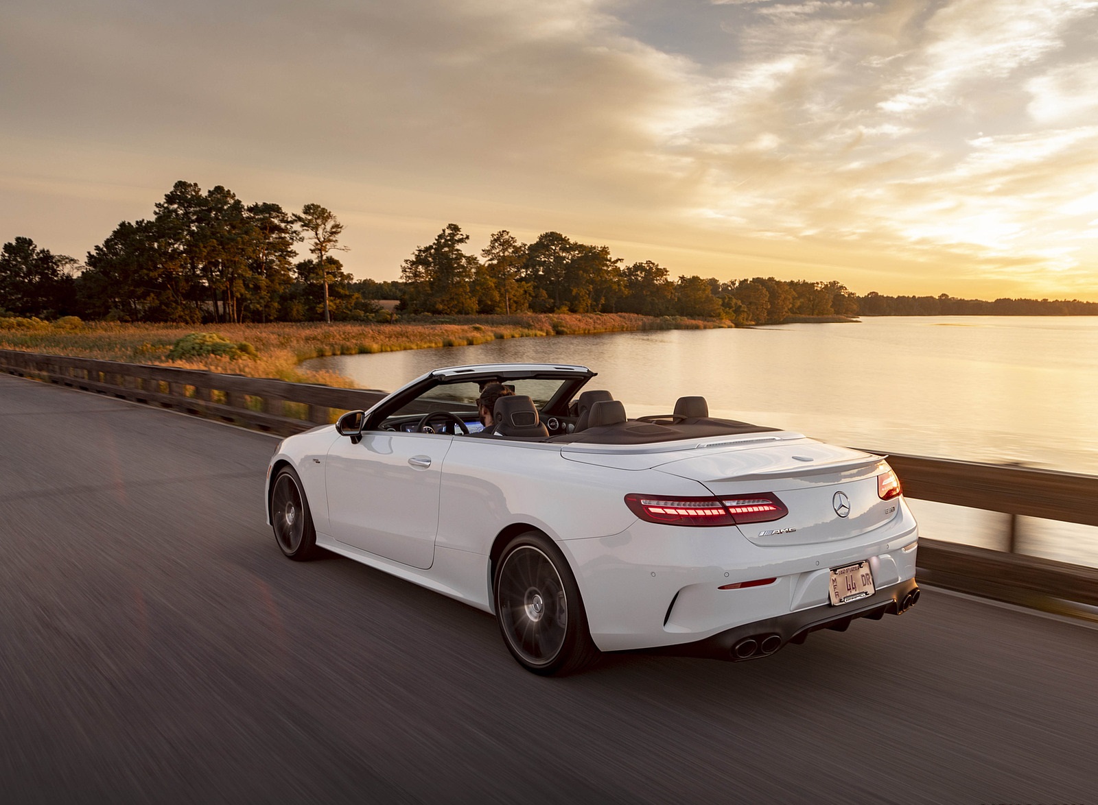 2021 Mercedes-AMG E 53 Cabriolet (US-Spec) Rear Three-Quarter Wallpapers #6 of 152