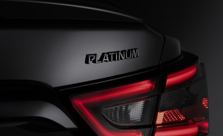 2021 Nissan Maxima 40th Anniversary Edition Tail Light Wallpapers 450x275 (13)