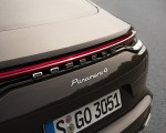 2021 Porsche Panamera 4 (Color: Truffle Brown Metallic) Badge Wallpapers 150x120 (19)