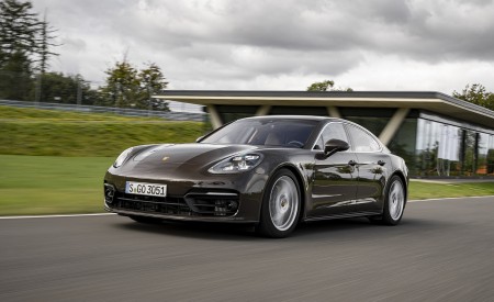 2021 Porsche Panamera 4 (Color: Truffle Brown Metallic) Front Three-Quarter Wallpapers 450x275 (1)