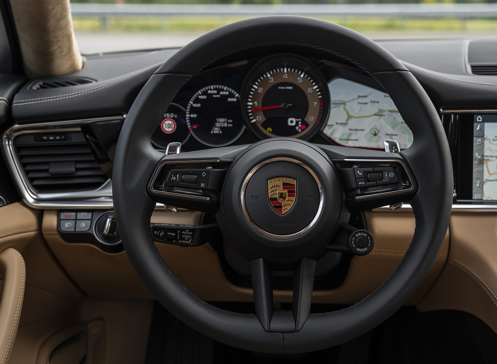 2021 Porsche Panamera 4 (Color: Truffle Brown Metallic) Interior Steering Wheel Wallpapers #27 of 34
