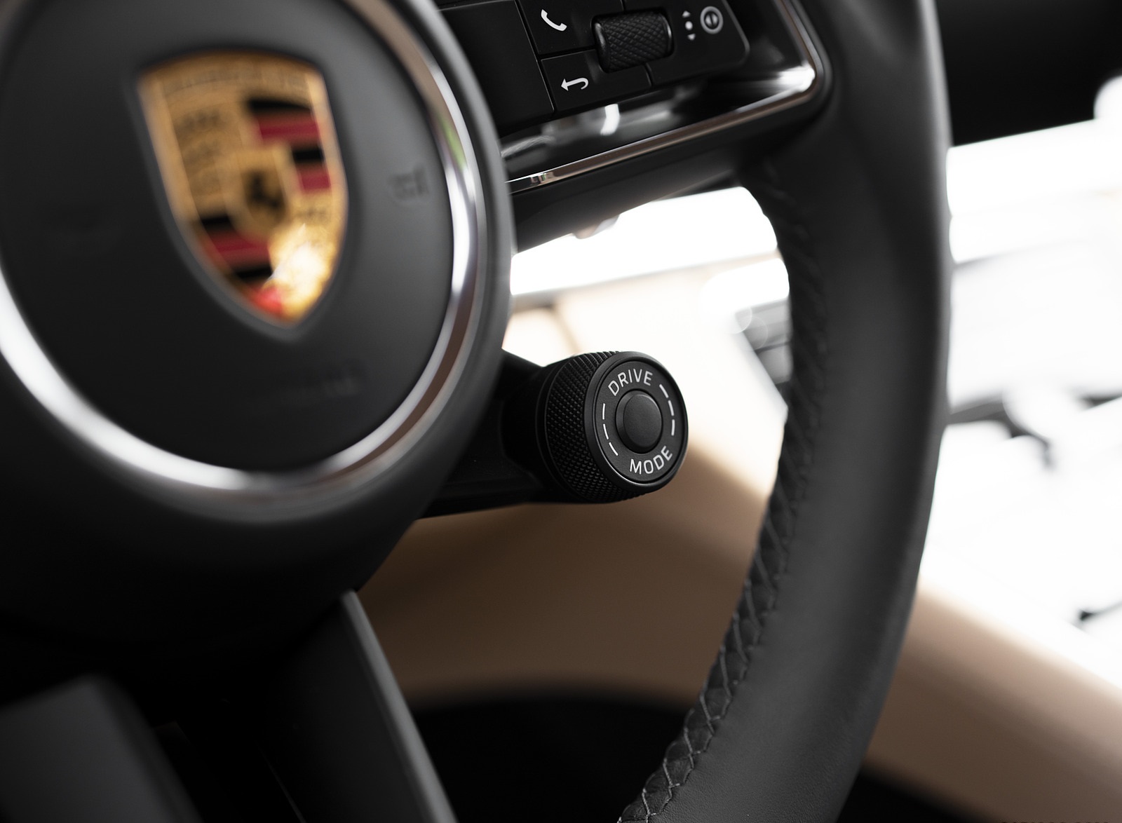 2021 Porsche Panamera 4 (Color: Truffle Brown Metallic) Interior Steering Wheel Wallpapers #26 of 34