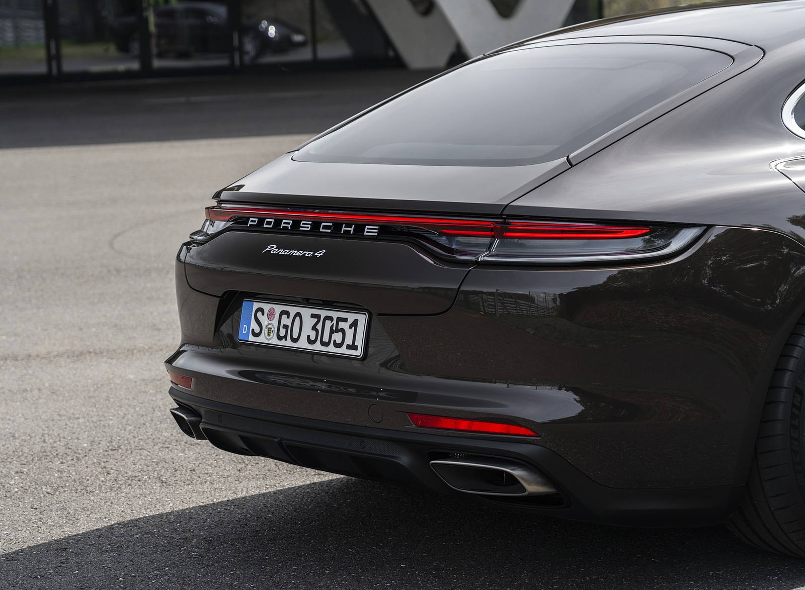 2021 Porsche Panamera 4 (Color: Truffle Brown Metallic) Tail Light Wallpapers #20 of 34