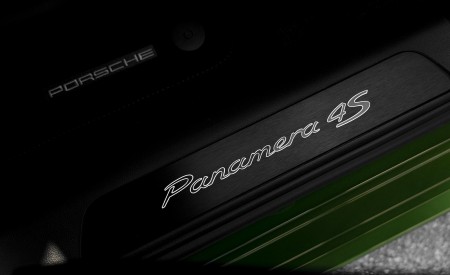 2021 Porsche Panamera 4S (Color: Mamba Green Metallic) Door Sill Wallpapers 450x275 (45)