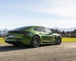 2021 Porsche Panamera 4S (Color: Mamba Green Metallic) Rear Three-Quarter Wallpapers 150x120 (27)