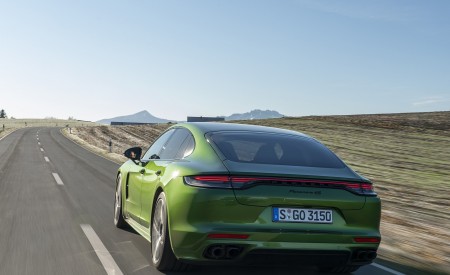 2021 Porsche Panamera 4S (Color: Mamba Green Metallic) Rear Three-Quarter Wallpapers 450x275 (2)