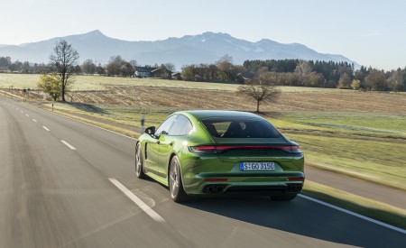 2021 Porsche Panamera 4S (Color: Mamba Green Metallic) Rear Wallpapers 450x275 (9)