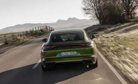 2021 Porsche Panamera 4S (Color: Mamba Green Metallic) Rear Wallpapers 450x275 (13)