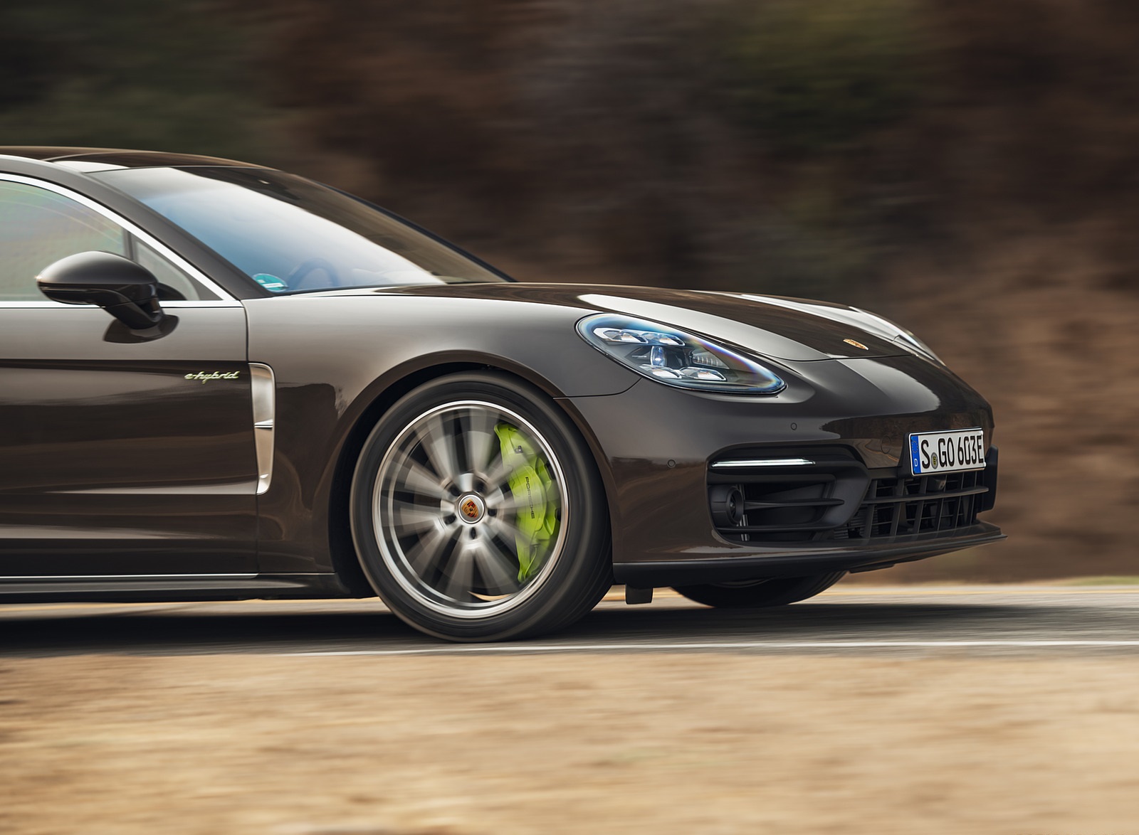 2021 Porsche Panamera 4S E-Hybrid (Color: Truffle Brown Metallic) Detail Wallpapers #21 of 108