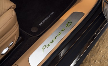 2021 Porsche Panamera 4S E-Hybrid (Color: Truffle Brown Metallic) Door Sill Wallpapers 450x275 (29)