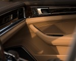2021 Porsche Panamera 4S E-Hybrid (Color: Truffle Brown Metallic) Interior Detail Wallpapers 150x120 (25)