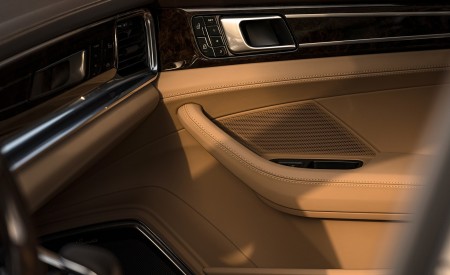 2021 Porsche Panamera 4S E-Hybrid (Color: Truffle Brown Metallic) Interior Detail Wallpapers 450x275 (25)