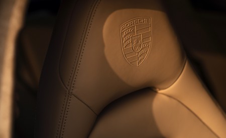 2021 Porsche Panamera 4S E-Hybrid (Color: Truffle Brown Metallic) Interior Front Seats Wallpapers 450x275 (33)