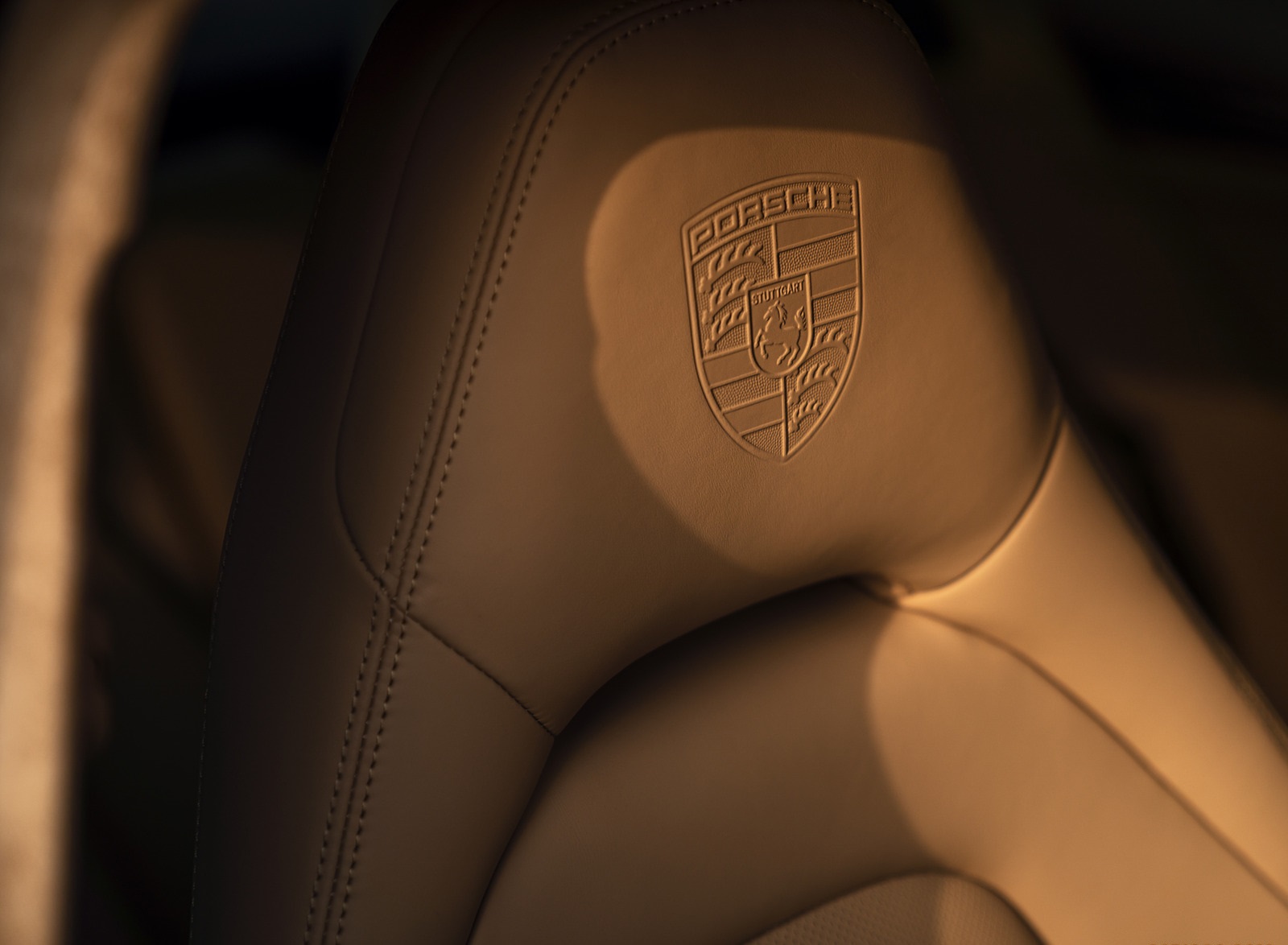 2021 Porsche Panamera 4S E-Hybrid (Color: Truffle Brown Metallic) Interior Front Seats Wallpapers #33 of 108