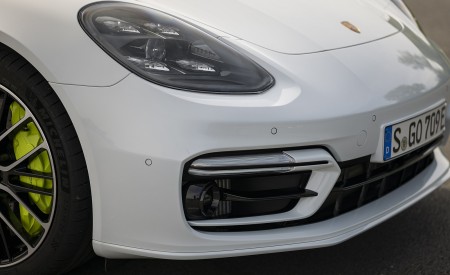 2021 Porsche Panamera 4S E-Hybrid Sport Turismo (Color: Carrara White Metallic) Headlight Wallpapers 450x275 (35)