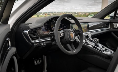 2021 Porsche Panamera 4S E-Hybrid Sport Turismo (Color: Carrara White Metallic) Interior Wallpapers 450x275 (45)