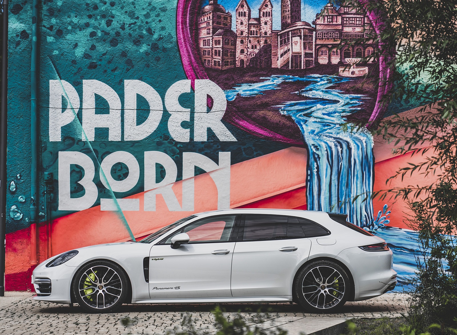 2021 Porsche Panamera 4S E-Hybrid Sport Turismo (Color: Carrara White Metallic) Side Wallpapers #31 of 49