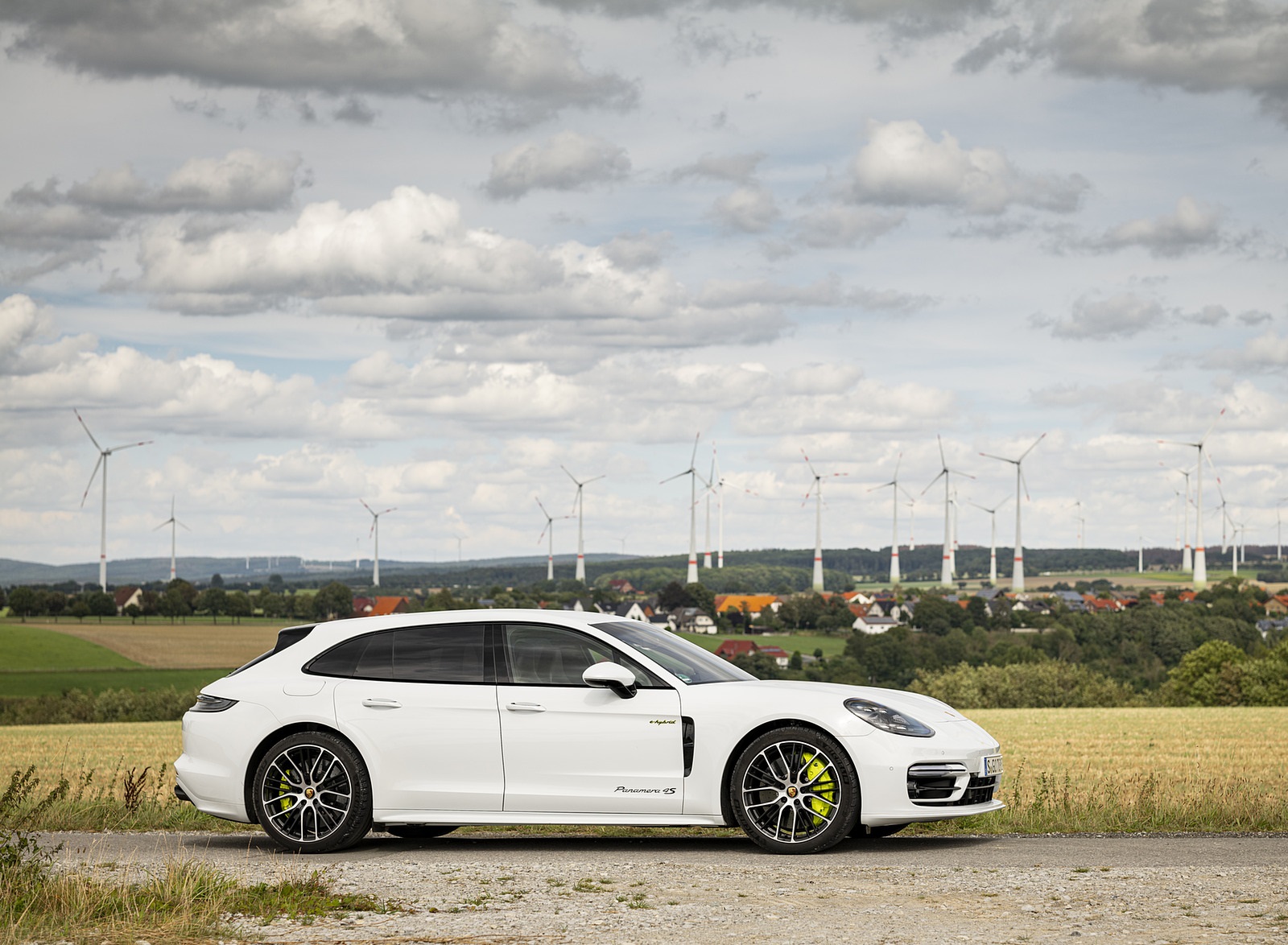 2021 Porsche Panamera 4S E-Hybrid Sport Turismo (Color: Carrara White Metallic) Side Wallpapers (8)