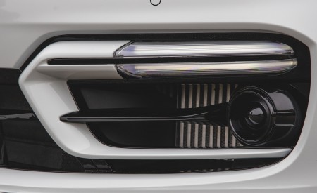 2021 Porsche Panamera 4S E-Hybrid (US-Spec) Detail Wallpapers 450x275 (66)