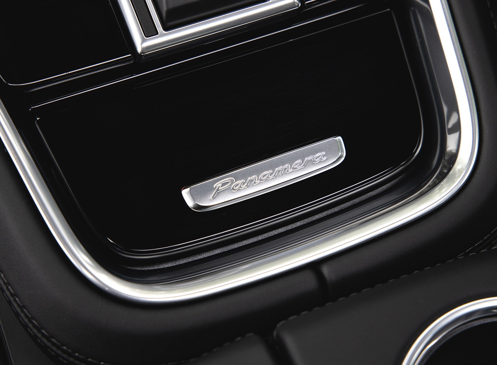 2021 Porsche Panamera 4S E-Hybrid (US-Spec) Interior Detail Wallpapers #80 of 108