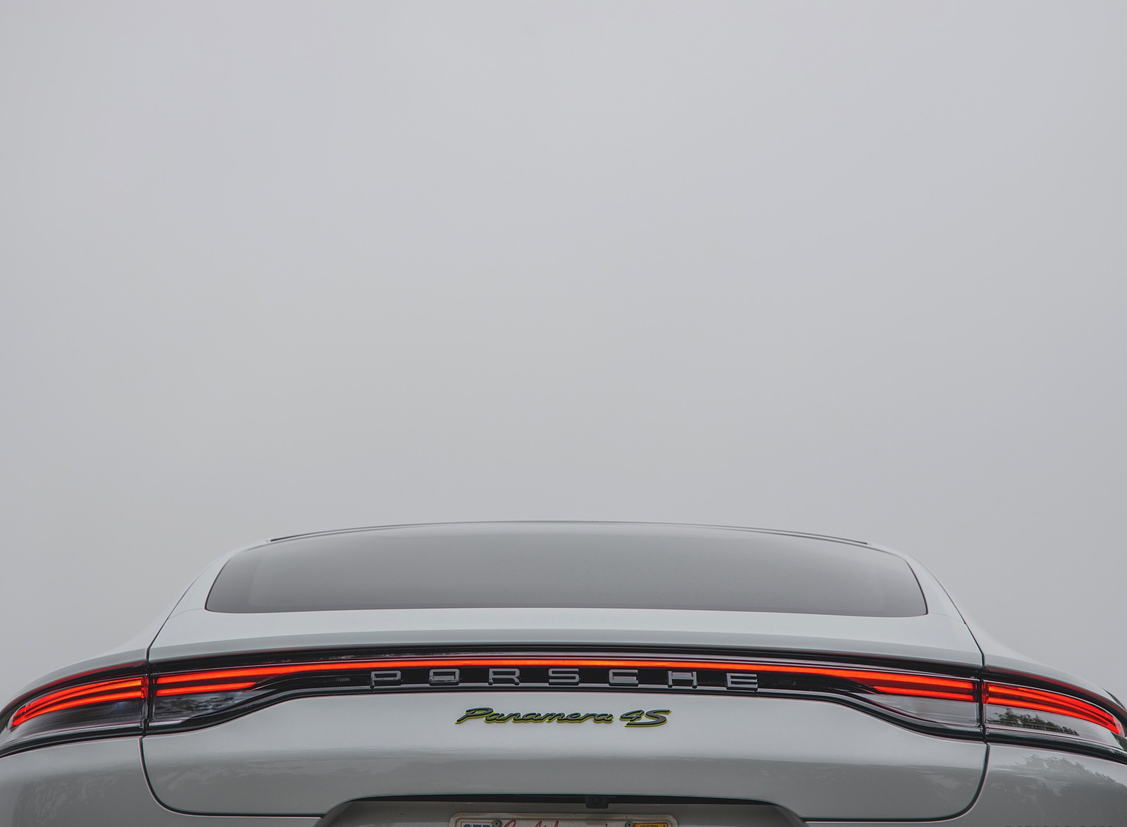 2021 Porsche Panamera 4S E-Hybrid (US-Spec) Tail Light Wallpapers #64 of 108