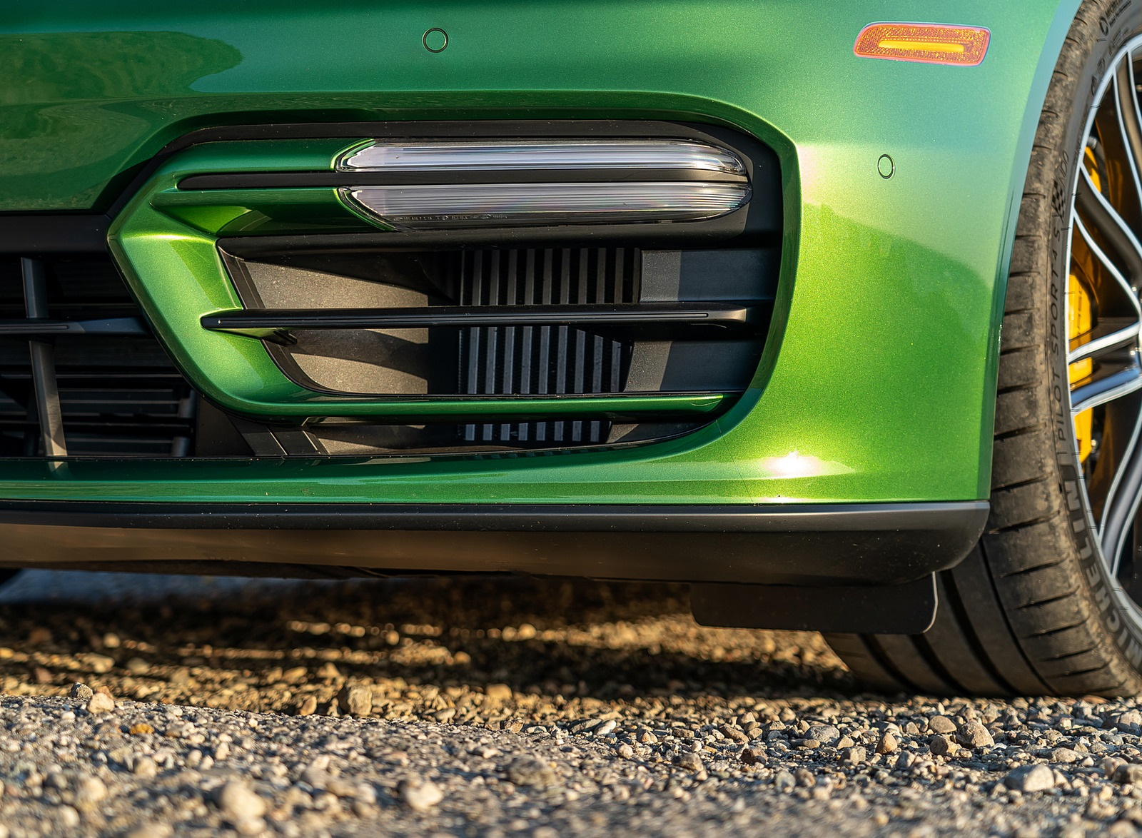2021 Porsche Panamera GTS (Color: Mamba Green) Detail Wallpapers  #95 of 117