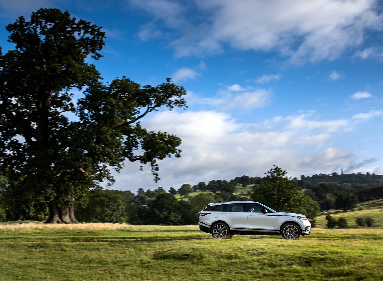 2021 Range Rover Velar P400e Plug-In Hybrid Side Wallpapers #7 of 55