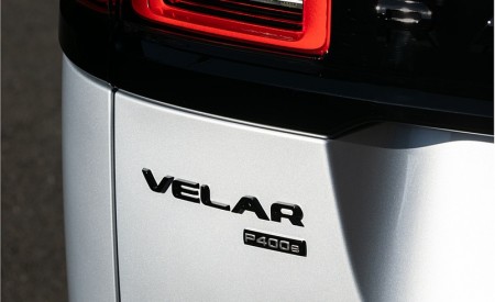 2021 Range Rover Velar P400e Plug-In Hybrid Tail Light Wallpapers 450x275 (27)