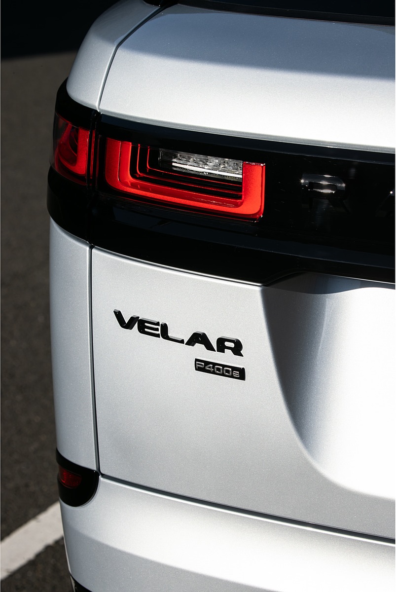 2021 Range Rover Velar P400e Plug-In Hybrid Tail Light Wallpapers #27 of 55