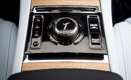 2021 Rolls-Royce Ghost Central Console Wallpapers 450x275 (17)