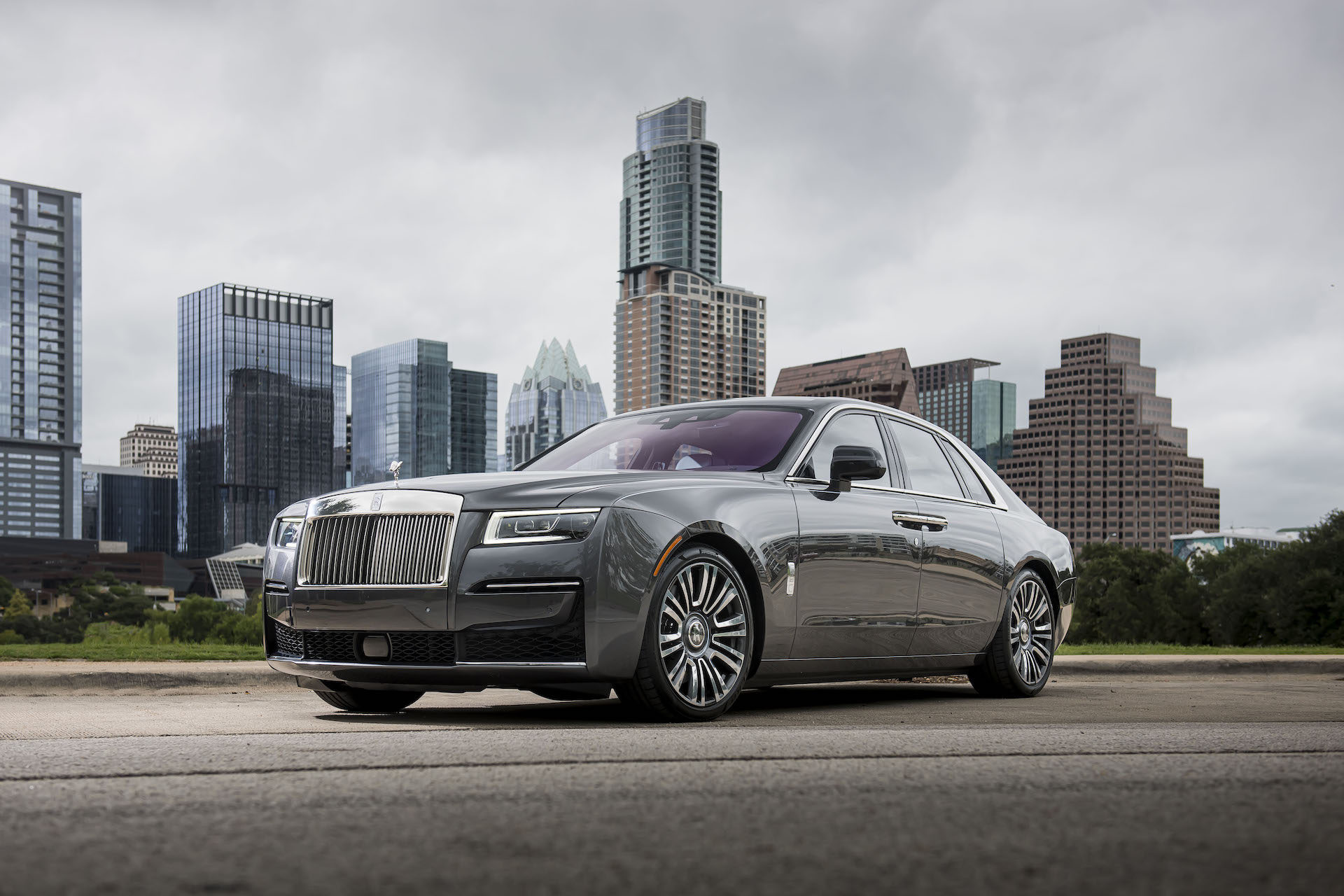 2021 Rolls-Royce Ghost Front Three-Quarter Wallpapers (10)