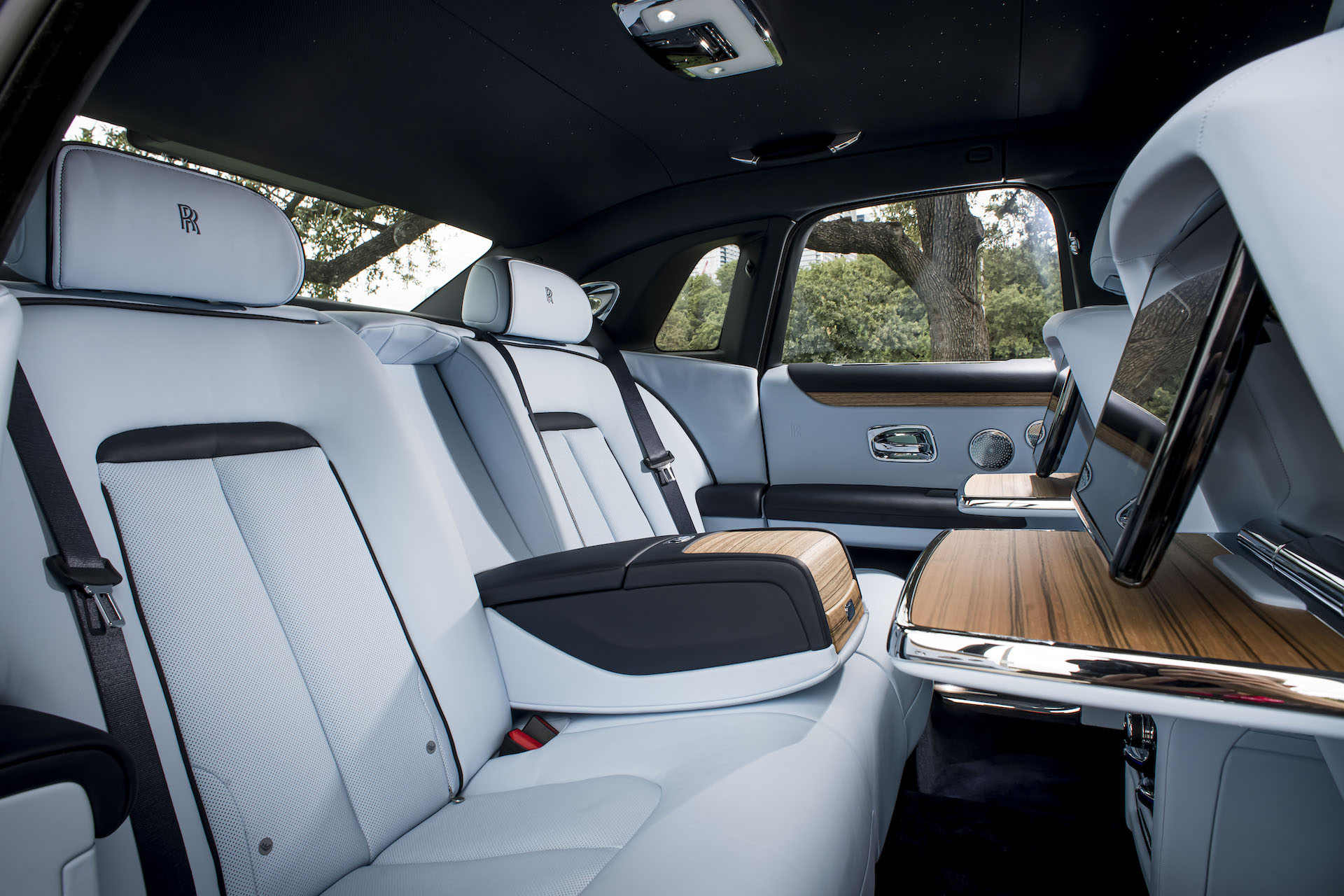 2021 Rolls-Royce Ghost Interior Rear Seats Wallpapers #27 of 91