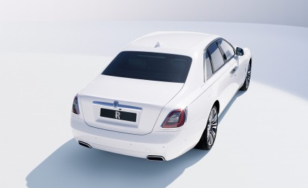 2021 Rolls-Royce Ghost Rear Three-Quarter Wallpapers 450x275 (80)