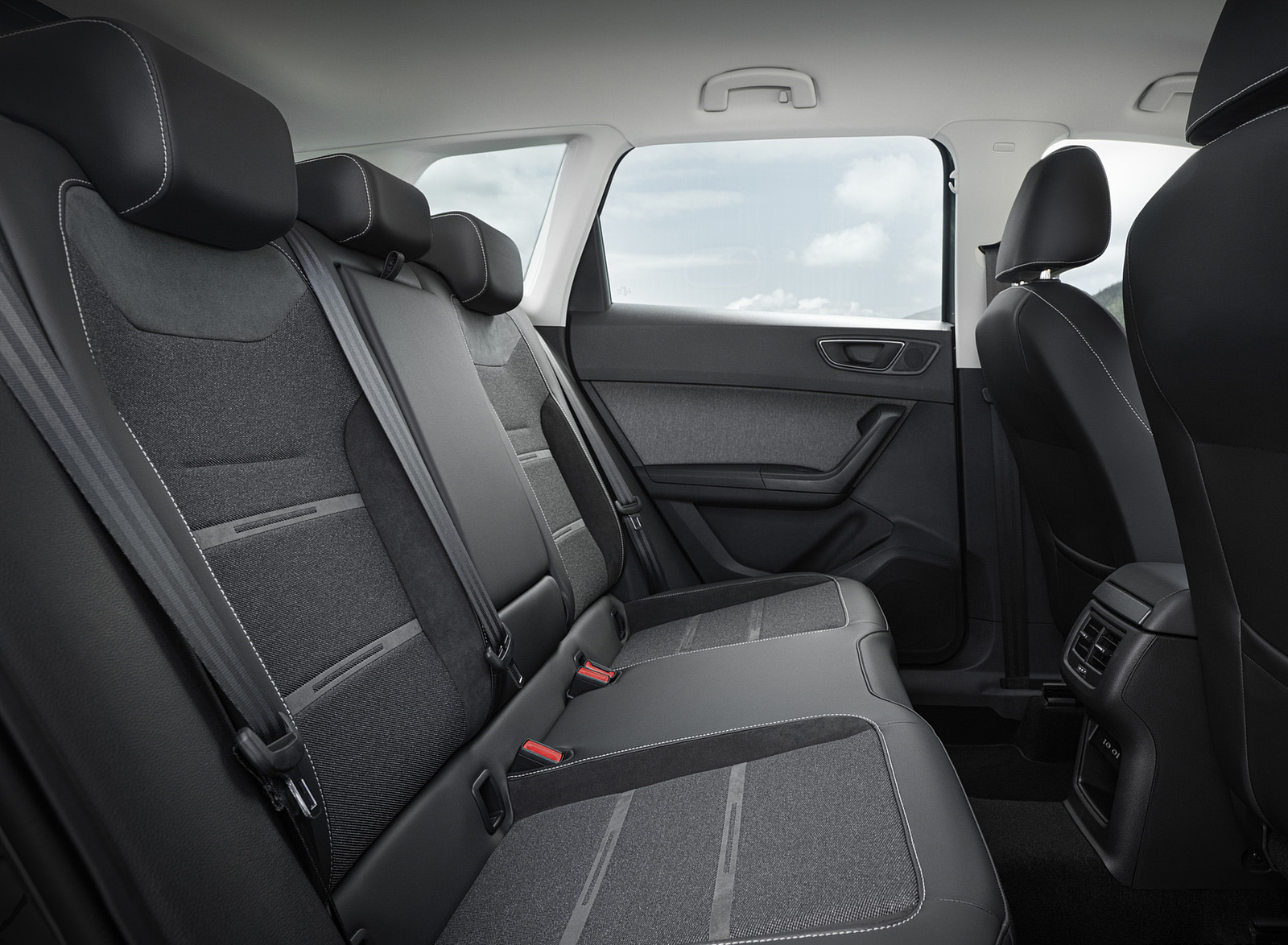 2021 SEAT Ateca Interior Rear Seats Wallpapers #58 of 67