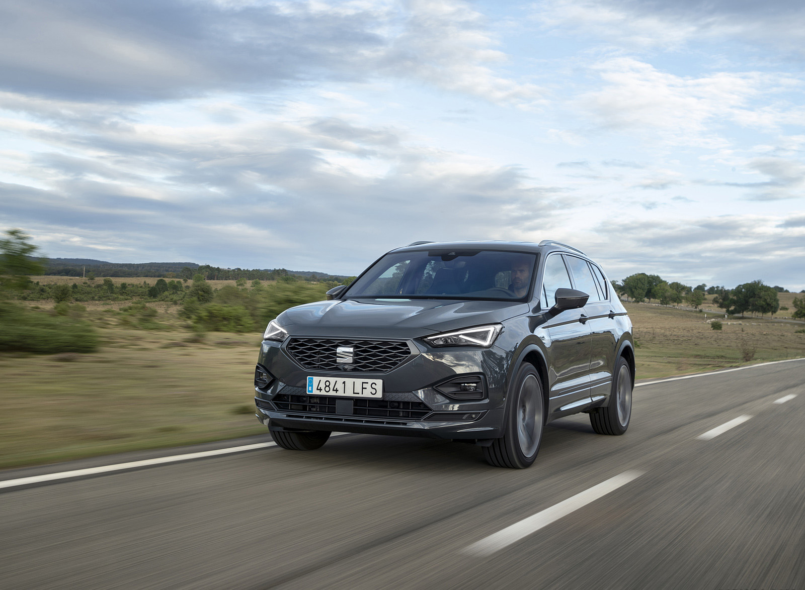 2021 SEAT Tarraco FR Front Three-Quarter Wallpapers #66 of 75
