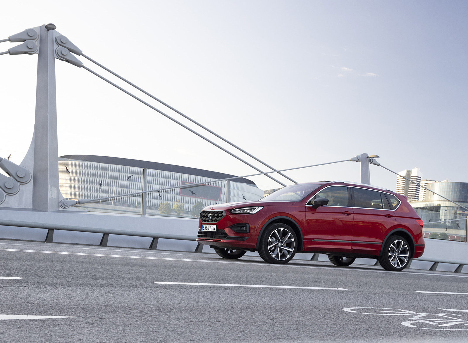 2021 SEAT Tarraco FR Front Three-Quarter Wallpapers #16 of 75