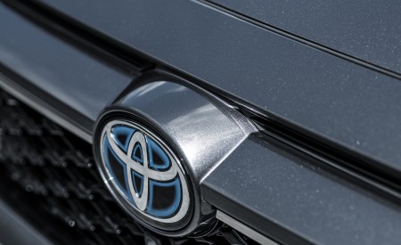 2021 Toyota RAV4 Plug-In Hybrid (Euro-Spec) Badge Wallpapers 450x275 (71)