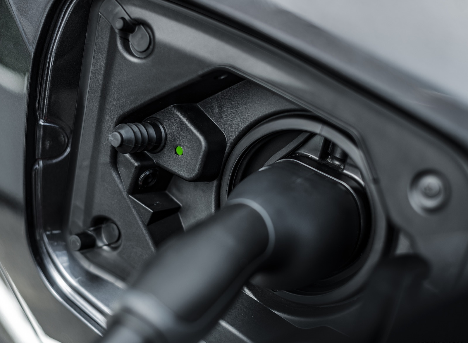 2021 Toyota RAV4 Plug-In Hybrid (Euro-Spec) Charging Wallpapers  #92 of 133