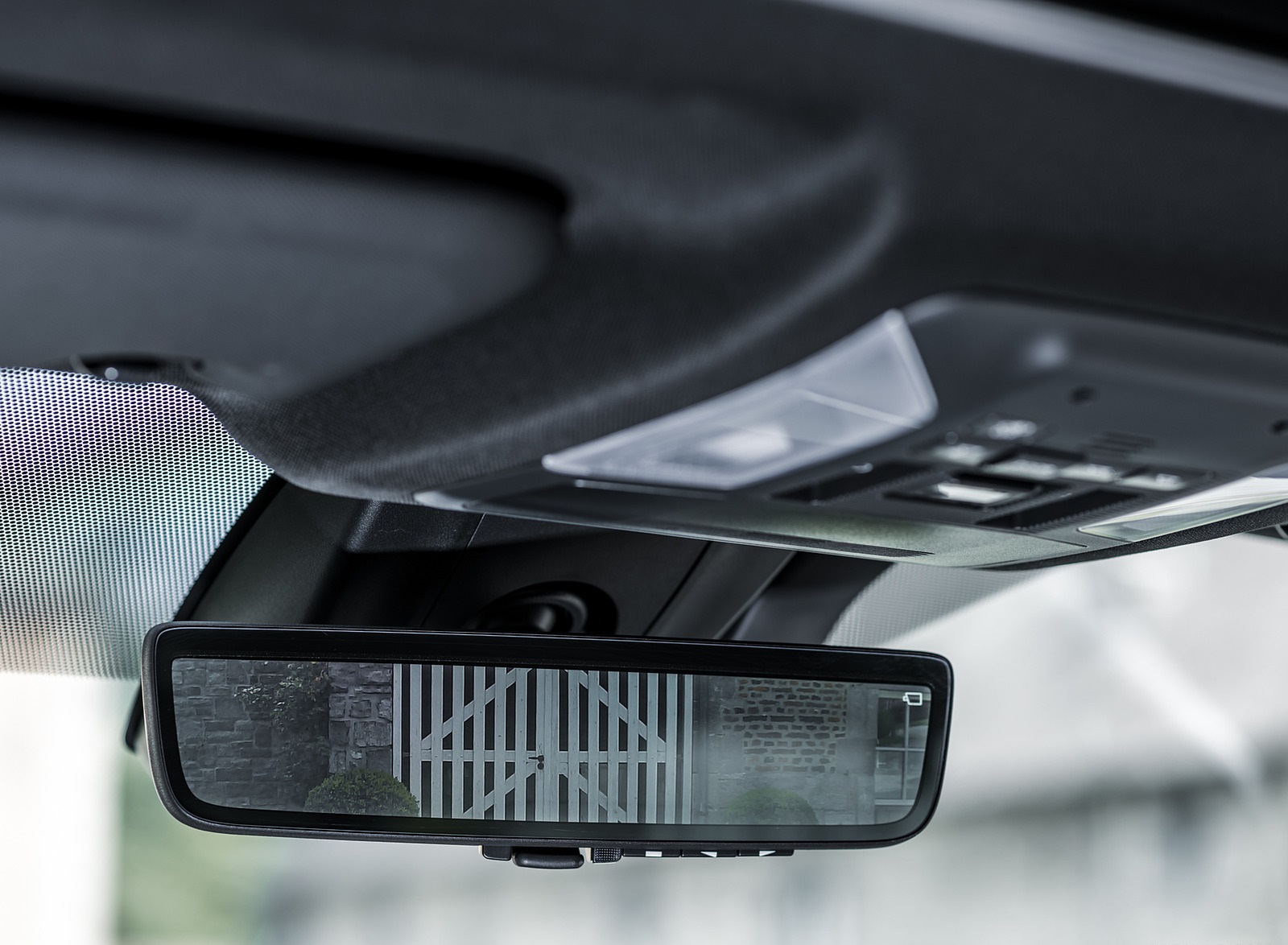 2021 Toyota RAV4 Plug-In Hybrid (Euro-Spec) Digital Rear-View Camera Wallpapers #121 of 133